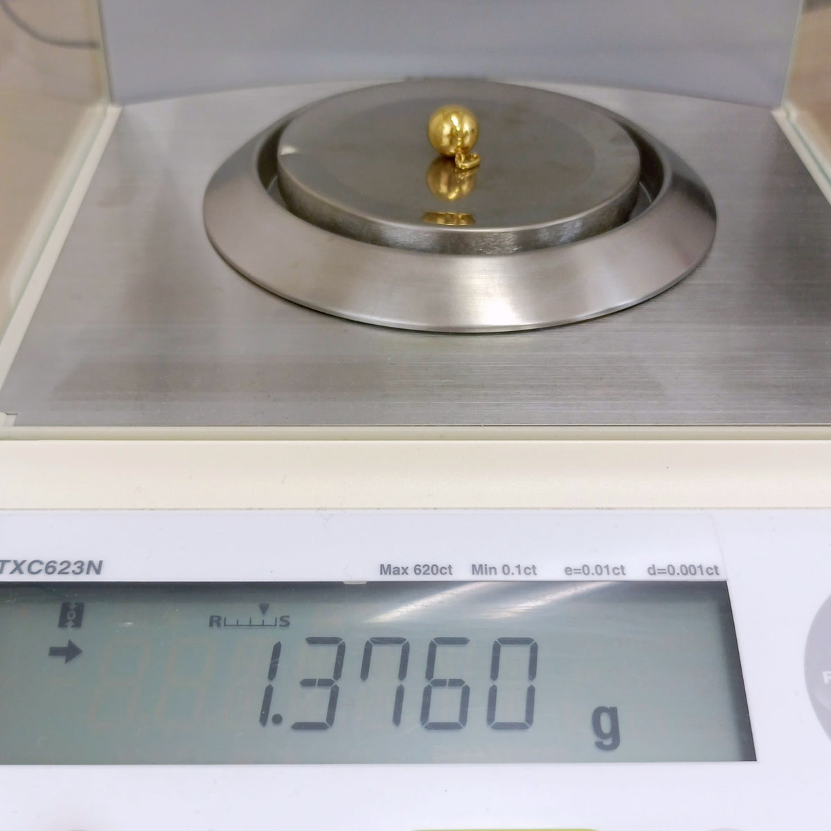 18金 K18 男女兼用 大振り ボールネックレストップ 1.37g Z1885