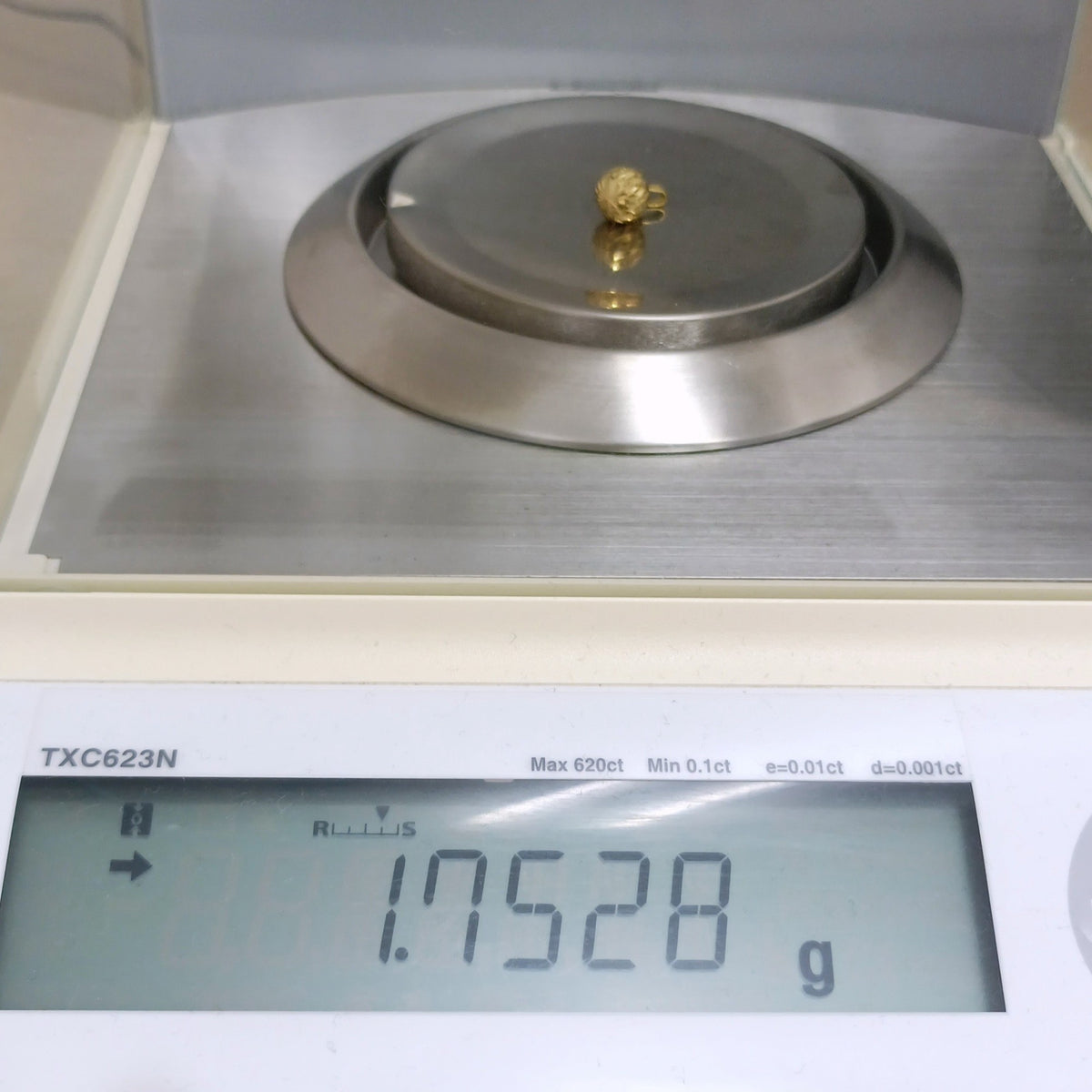 18金 K18 男女兼用 ボールデザインネックレストップ 1.75g Z2765