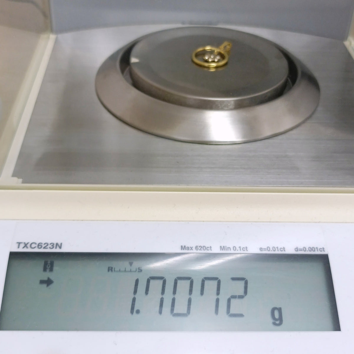 18金 K18 男女兼用 イタリー ネックレストップ 1.7g Z2766