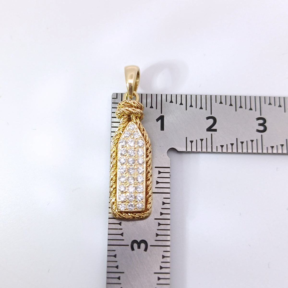 18金 K18 男女兼用 ダイヤ0.3ct デザインネックレストップ 3.56ｇ Z2773