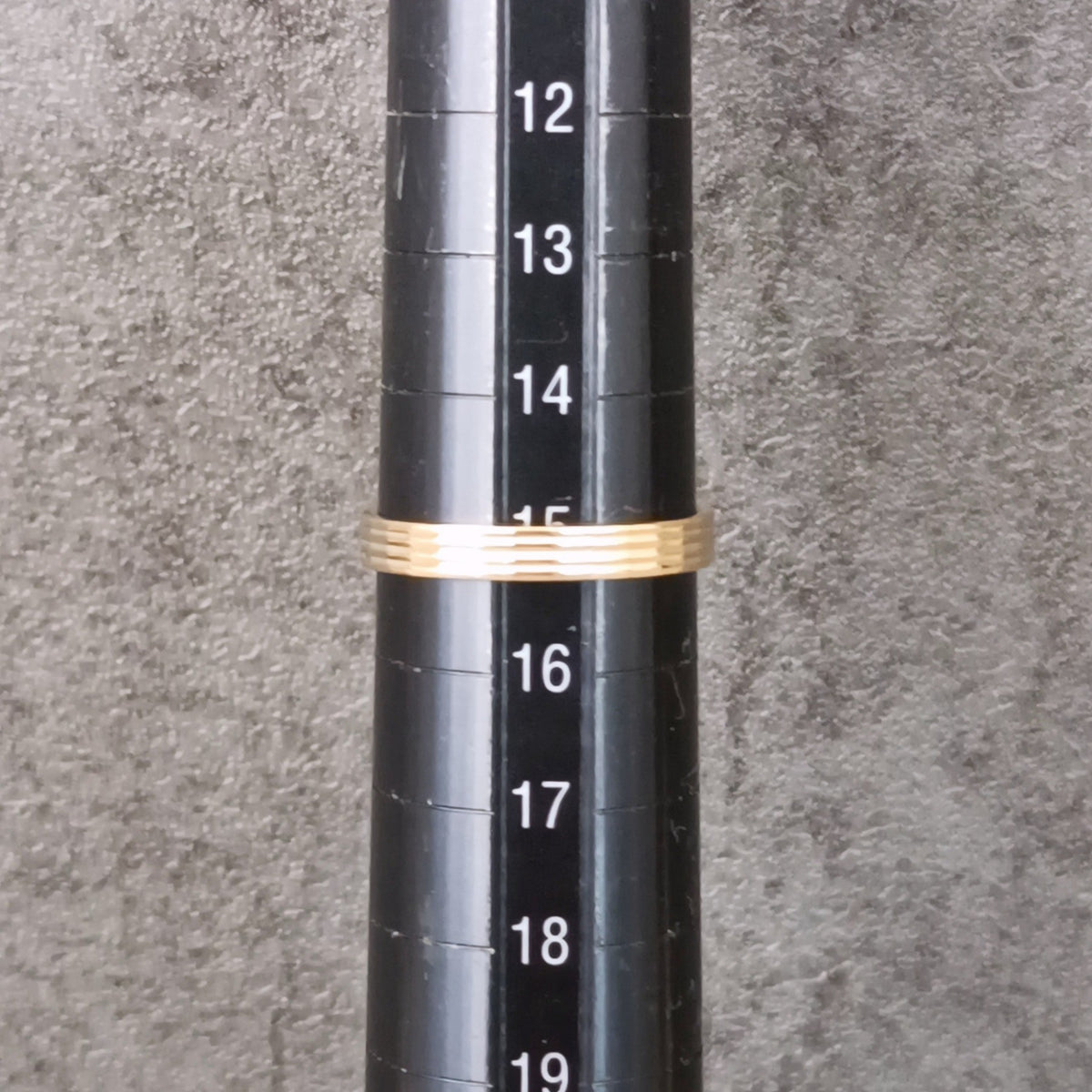 18金 K18 男女兼用 デザインリング 2.48ｇ 15号 Z2776
