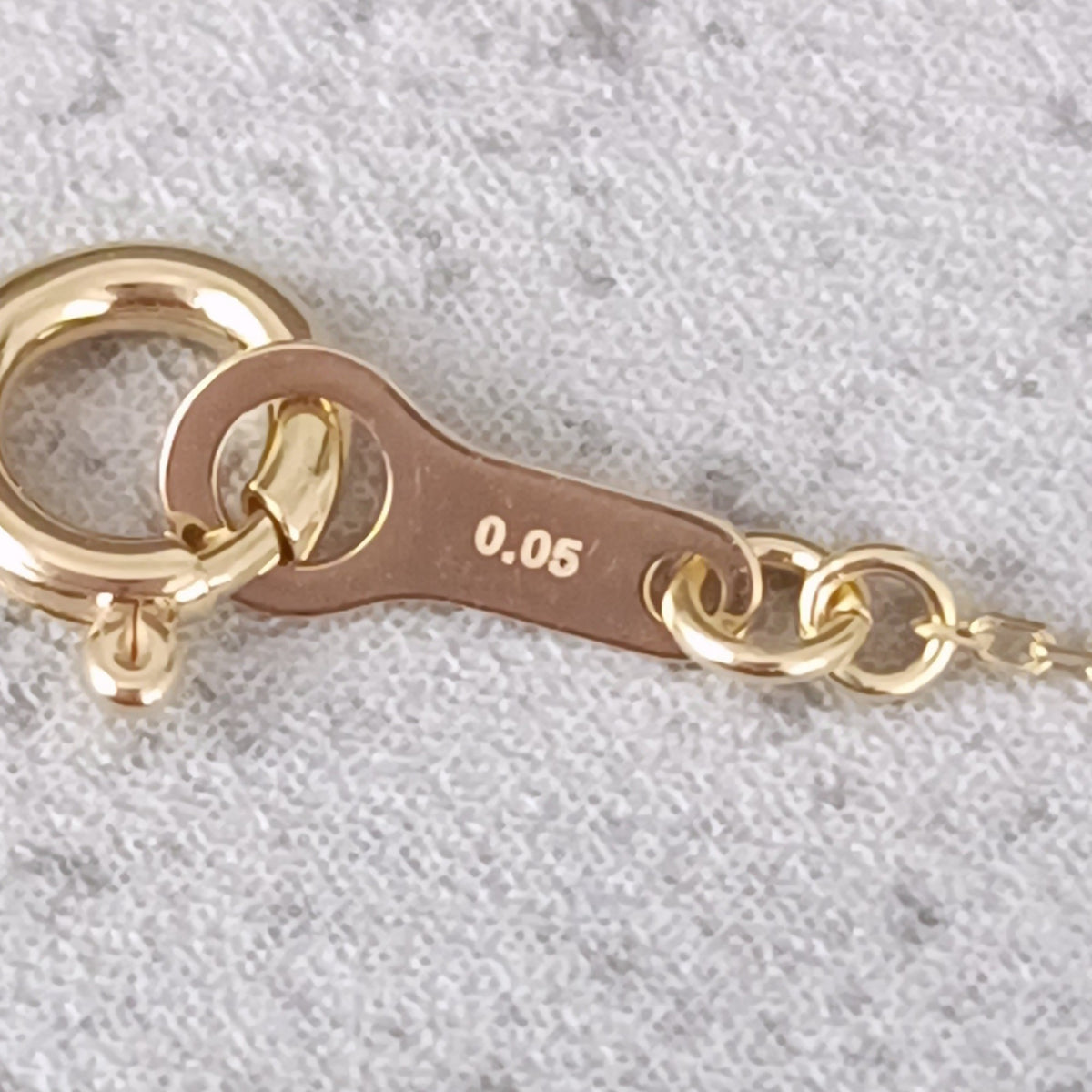 18金 K18 男女兼用 エテ ダイヤ付き イニシャルネックレス 0.94ｇ 40㎝ Z1916