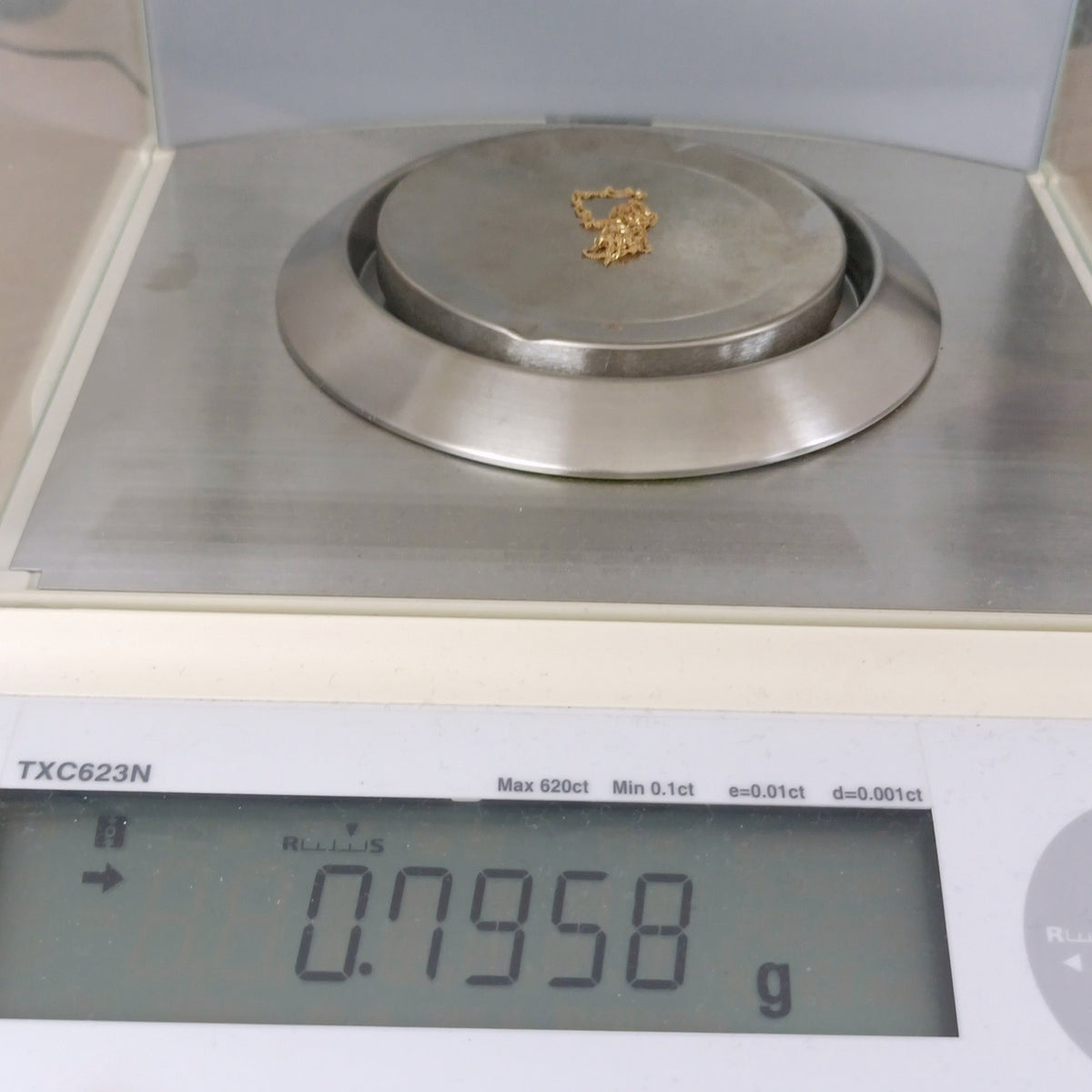 18金 K18 男女兼用 イタリー スクリューネックレス 0.79ｇ 41㎝ Z2181