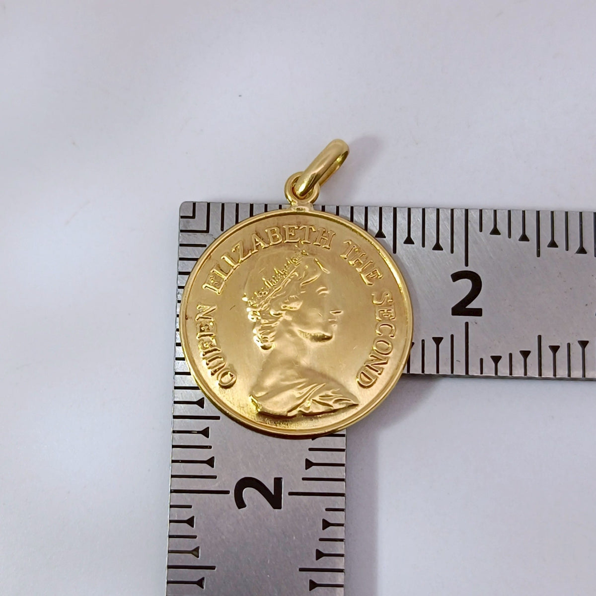 18金 K18 男女兼用 エリザベス金貨モチーフ ネックレストップ 1.96ｇ Z1888