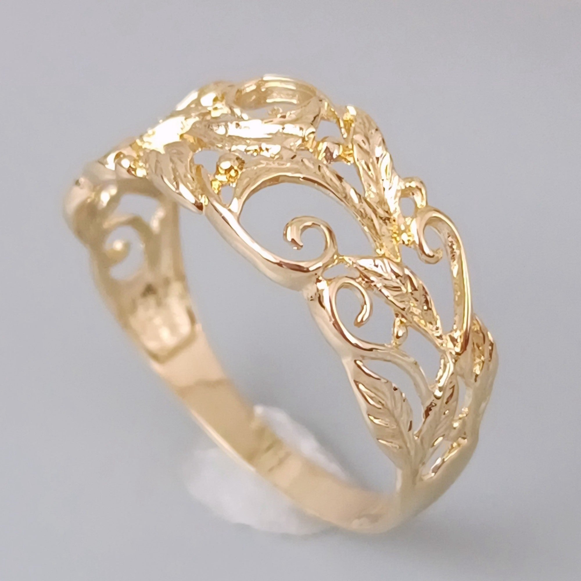 18金 K18 透かしデザインリング 1.77g 17号 Z2956 – WinWin Jewelry
