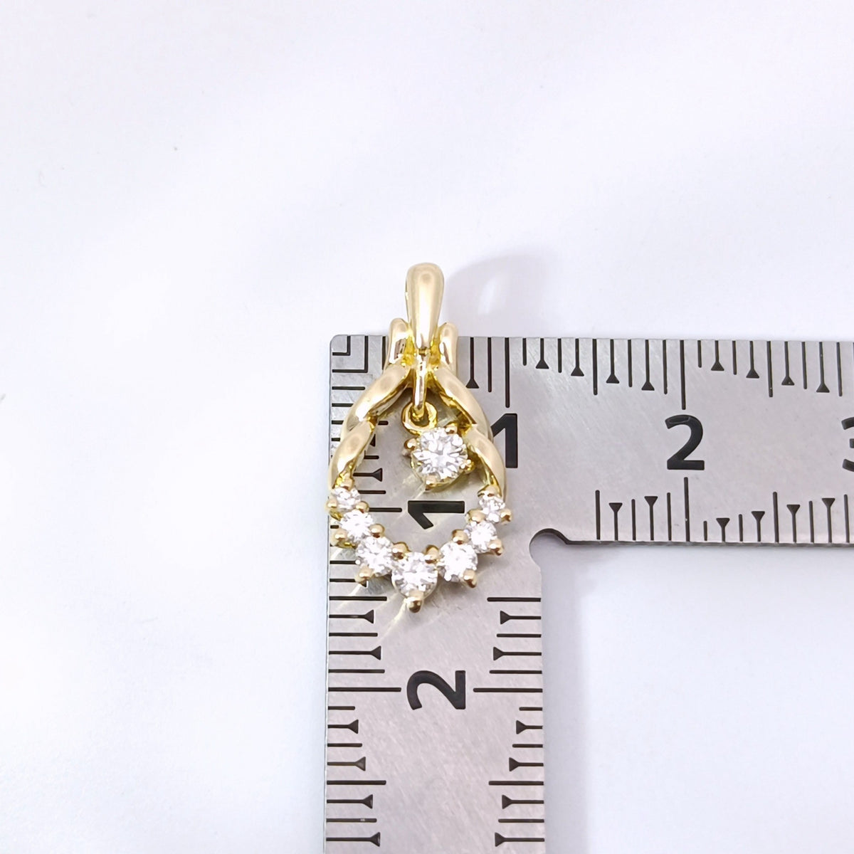 18金 K18 男女兼用 ダイヤ 0.3ct ネックレストップ 2.56ｇ Z2910