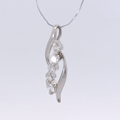 Pt900 プラチナ 男女兼用 ダイヤ0.3ct  ネックレストップ 1.36ｇ Z2931