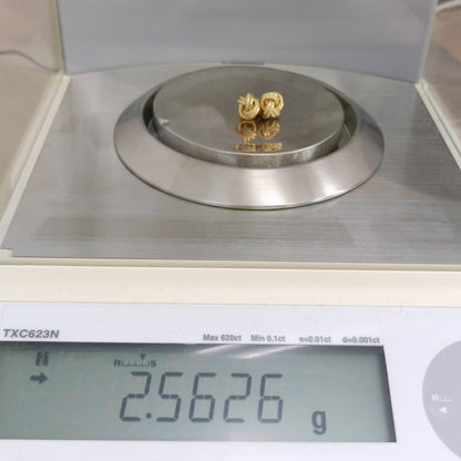 18金 K18 デザイン中空ピアス 2.56ｇ Z2161