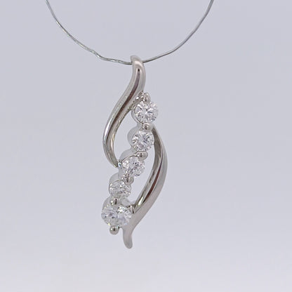 Pt900 プラチナ 男女兼用 ダイヤ0.3ct  ネックレストップ 1.36ｇ Z2931