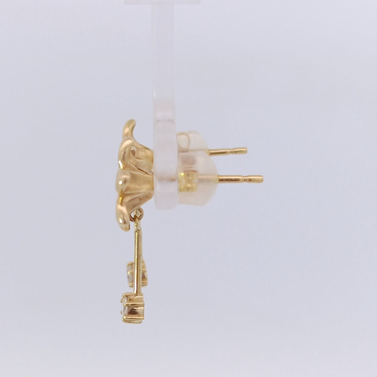 18金 K18 ダイヤ0.12×2 デザインピアス 3.37ｇ Z3018