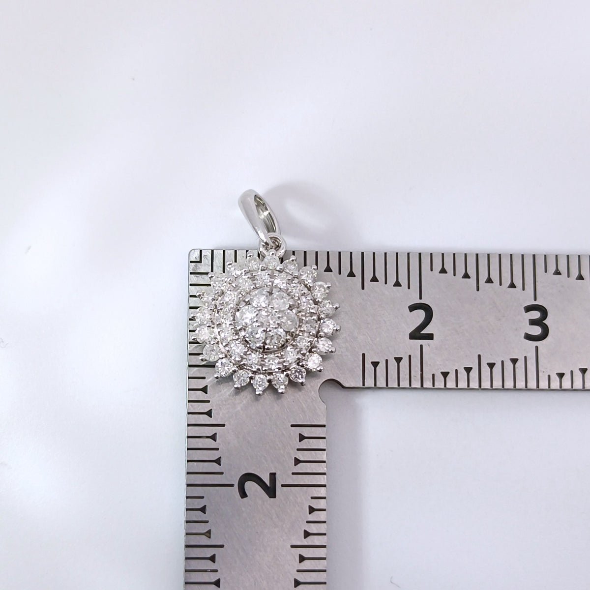 18金 K18 男女兼用 ダイヤ0.5ct ネックレストップ 1.6ｇ Z2929