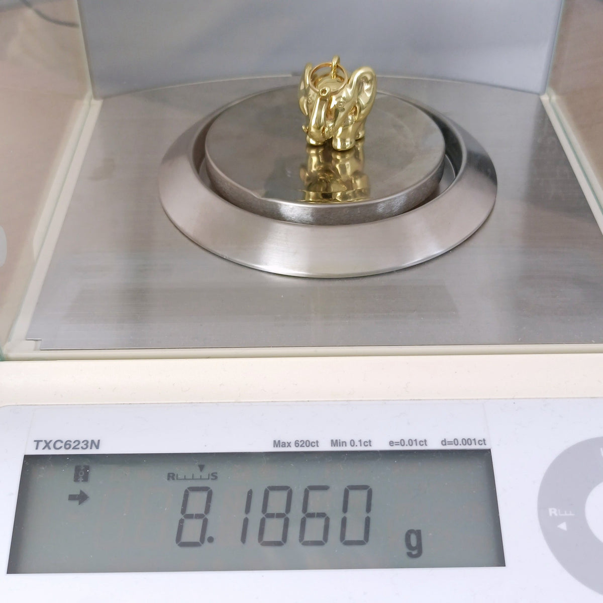 18金 K18 男女兼用 ウノアエレ 大振り ネックレストップorキーホルダー 8.18ｇ Z2197