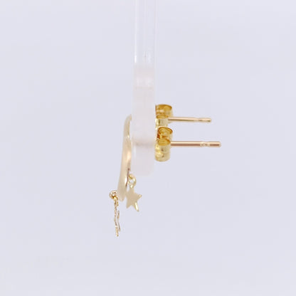 18金 K18 デザインピアス 0.33ｇ Z3017