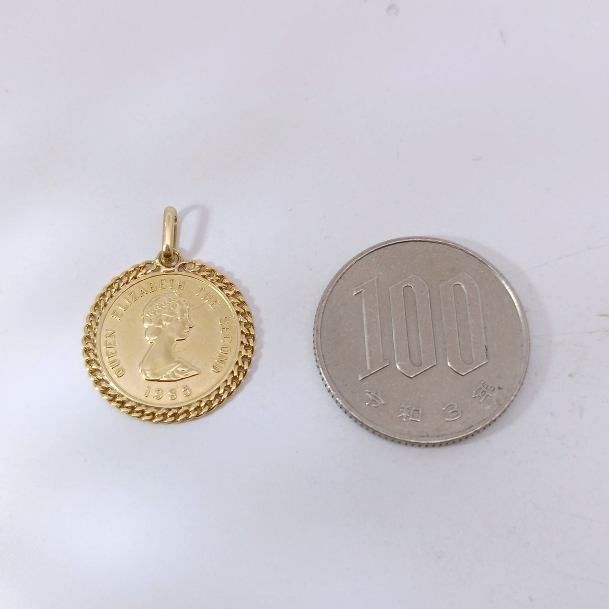 18金 K18 男女兼用 エリザベス金貨モチーフ ネックレストップ 1.97ｇ Z1889