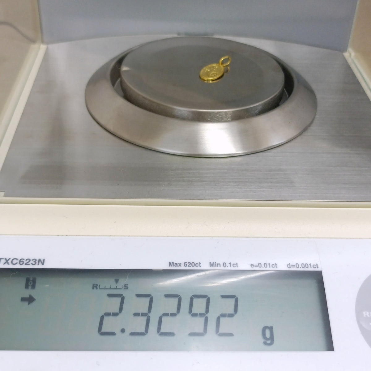 18金 K18 男女兼用 イタリー デザインネックレストップ 2.32ｇ  Z2562