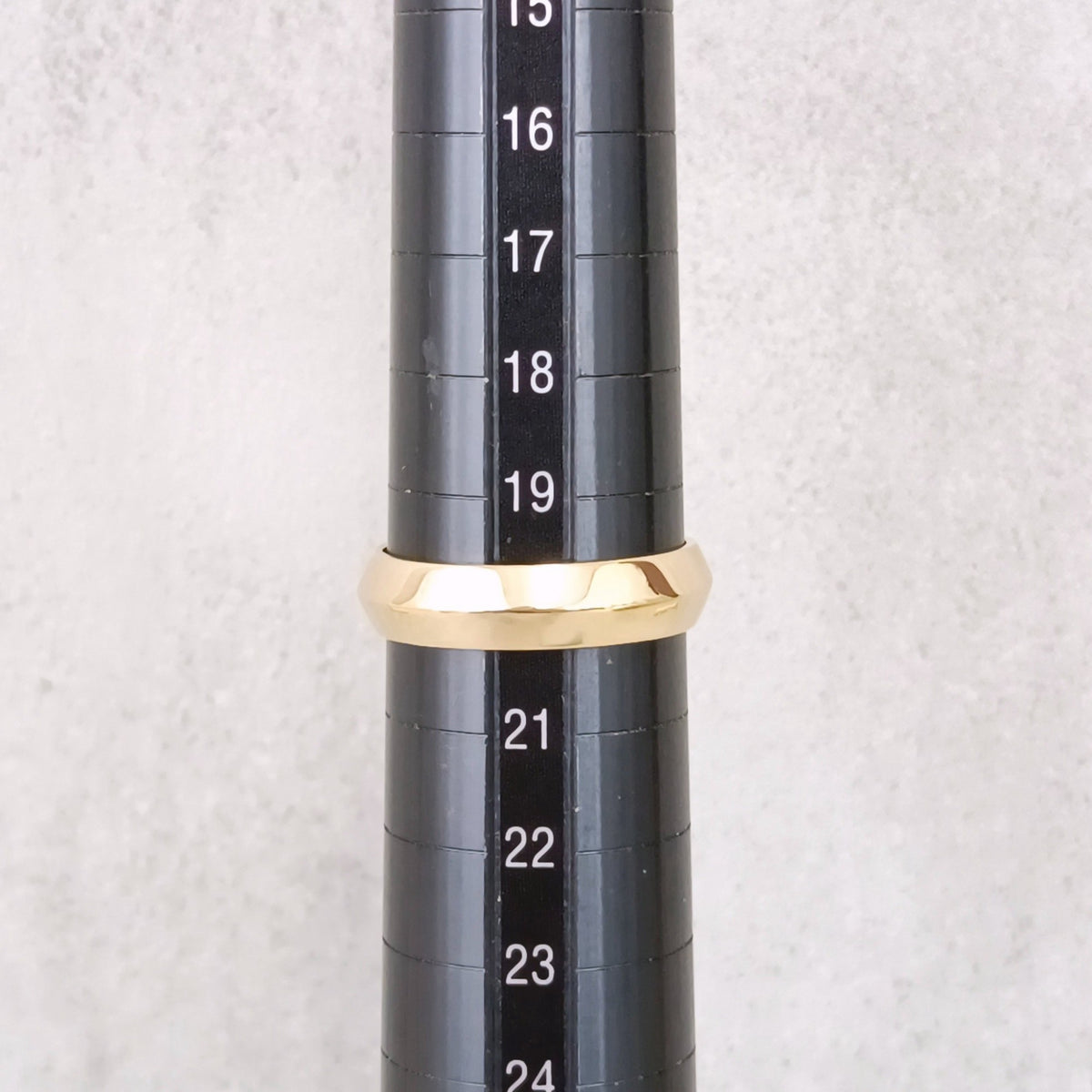 18金 K18 男女兼用 鏡面 デザインリング 6.88ｇ 20号 Z2350