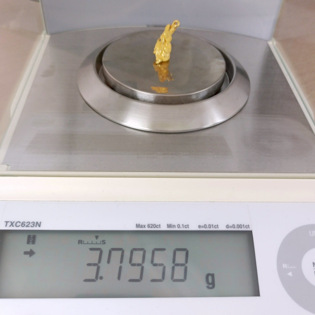 24金 K24 男女兼用 純金 ピーターラビット ネックレストップ 3.79ｇ Z1876
