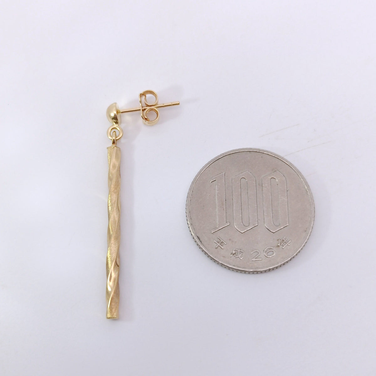 18金 K18 デザインピアス 1.8ｇ  Z2292