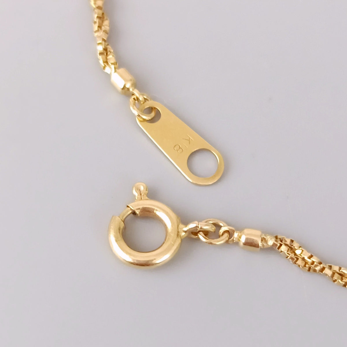 18金 K18 男女兼用 造幣局 2連スクリューネックレス ブレス 1.8ｇ 19㎝ Z1817